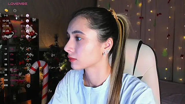 DarlaLike online show from 12/19/25, 03:46