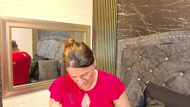 charlotte  G online show from 06/05/26, 11:27