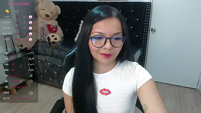 liz 25b online show from 02/13/25, 03:18