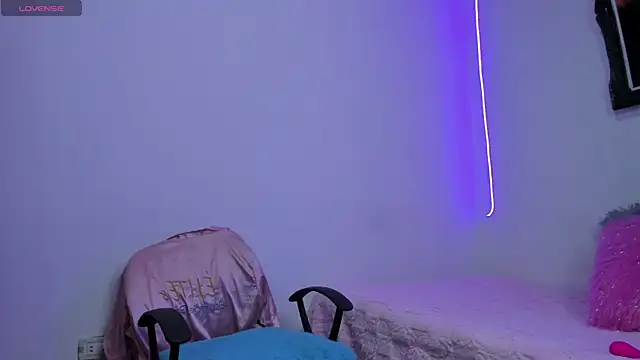 liz 25b online show from 10/14/25, 03:40