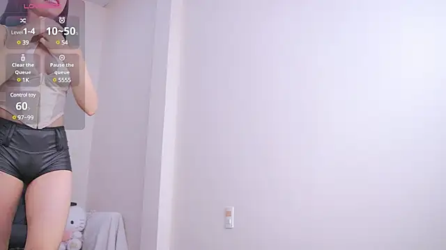 Miuzxc online show from 02/09/25, 08:11