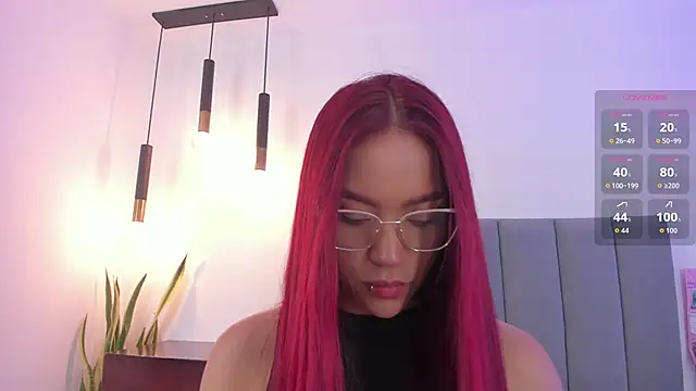 Scarlett Morgan  online show from 11/22/25, 08:41