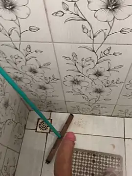 Snapshot of vintin21cm chatting on 09/09/25, 09:58 vintin21cm online show from 09/09/25, 09:58