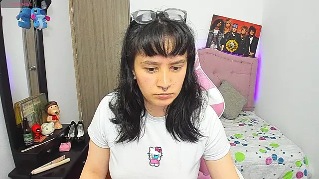 Snapshot of Katalina_novoa chatting on 02/02/26, 03:49 Katalina novoa online show from 02/02/26, 03:49