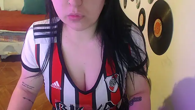 Snapshot of lady_rolinga chatting on 09/26/25, 12:20 lady rolinga online show from 09/26/25, 12:20