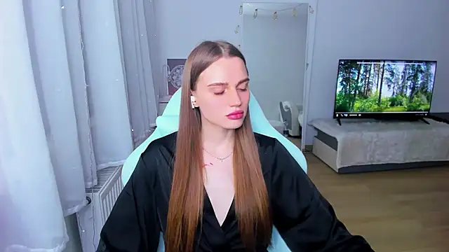Snapshot of StellaLawless chatting on 12/18/24, 10:24 StellaLawless online show from 12/18/24, 10:24