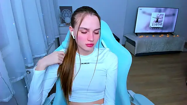 Snapshot of StellaLawless chatting on 01/05/25, 11:22 StellaLawless online show from 01/05/25, 11:22