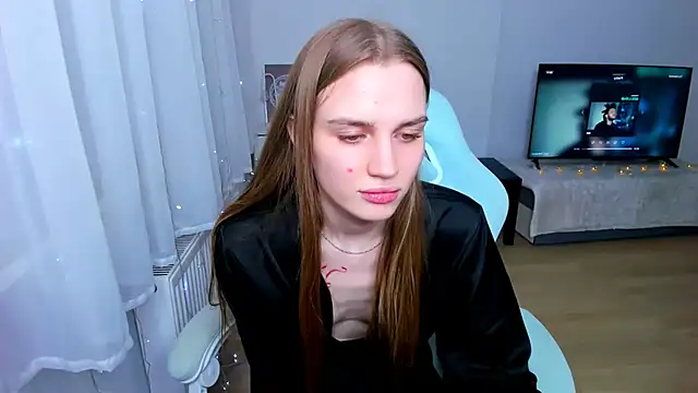 Snapshot of StellaLawless chatting on 01/18/25, 12:13 StellaLawless online show from 01/18/25, 12:13