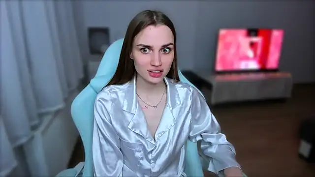 Snapshot of StellaLawless chatting on 02/05/25, 04:03 StellaLawless online show from 02/05/25, 04:03