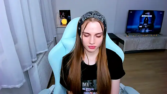Snapshot of StellaLawless chatting on 02/08/25, 11:45 StellaLawless online show from 02/08/25, 11:45