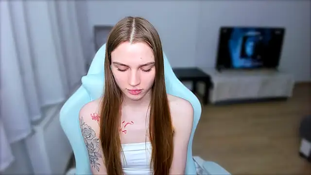 Snapshot of StellaLawless chatting on 02/19/25, 11:46 StellaLawless online show from 02/19/25, 11:46
