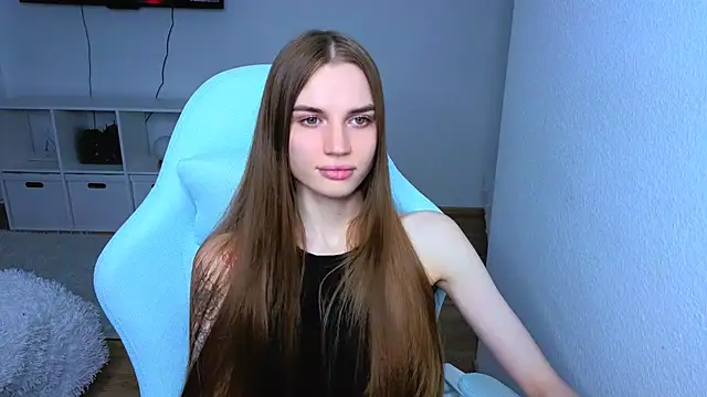 Snapshot of StellaLawless chatting on 09/19/25, 05:46 StellaLawless online show from 09/19/25, 05:46