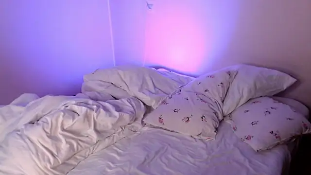 KatieMelone online show from 09/30/25, 02:27