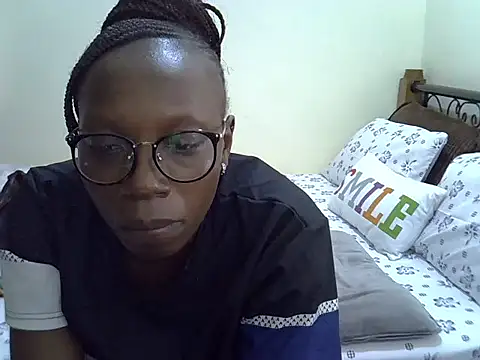 Sweet Bear online show from 12/19/25, 03:41