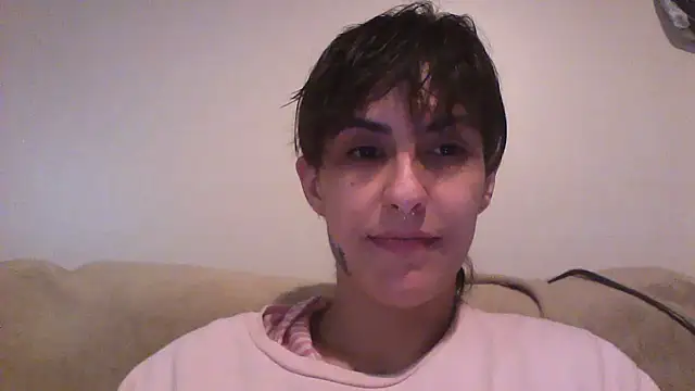 Snapshot of nickfxx chatting on 06/23/26, 01:14 nickfxx online show from 06/23/26, 01:14