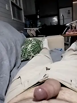 Snapshot of danielsafado222 chatting on 10/28/25, 02:48 danielsafado222 online show from 10/28/25, 02:48