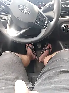 Snapshot of danielsafado222 chatting on 11/01/25, 01:57 danielsafado222 online show from 11/01/25, 01:57