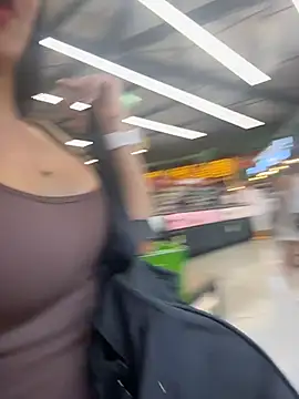 valecruz903 online show from 11/26/25, 06:09