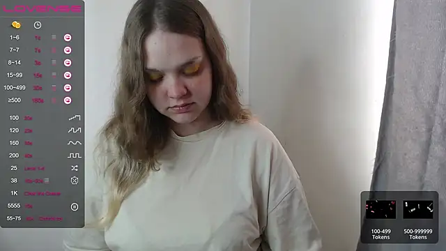 Snapshot of darling_tony chatting on 09/21/25, 01:24 darling tony online show from 09/21/25, 01:24