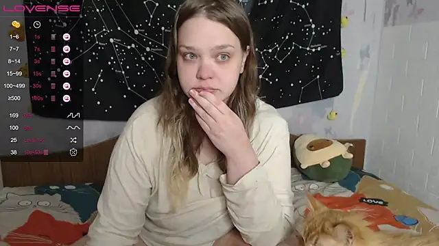 Snapshot of darling_tony chatting on 09/26/25, 01:37 darling tony online show from 09/26/25, 01:37