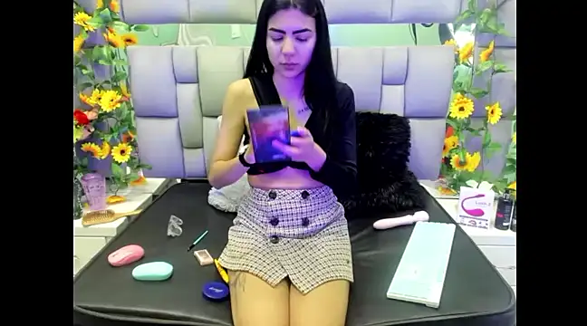 Snapshot of IsisRouse chatting on 02/25/25, 02:47 IsisRouse online show from 02/25/25, 02:47