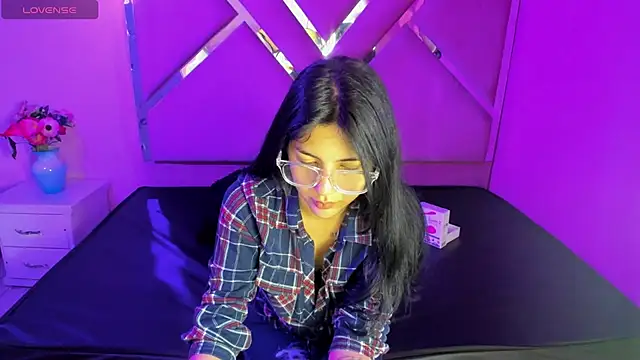 Snapshot of IsisRouse chatting on 03/19/25, 03:41 IsisRouse online show from 03/19/25, 03:41