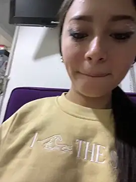 Snapshot of abbymnd chatting on 02/19/25, 07:17 abbymnd online show from 02/19/25, 07:17