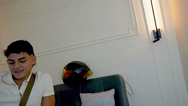 Paradise boy s online show from 01/29/25, 01:16