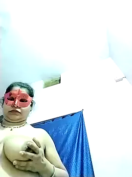 Snapshot of Ruksar-Pathan chatting on 03/09/25, 11:56 Ruksar-Pathan online show from 03/09/25, 11:56