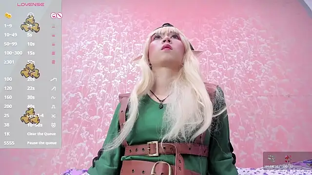 NEZUKO MITSURI online show from 04/25/26, 12:08