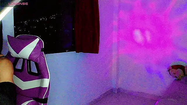 Ms-Zoehans online show from 09/13/25, 05:18