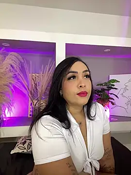 Snapshot of Sheeryl__ chatting on 05/08/26, 05:35 Sheeryl online show from 05/08/26, 05:35