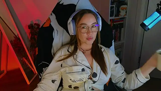 Emili1- online show from 03/15/25, 03:27