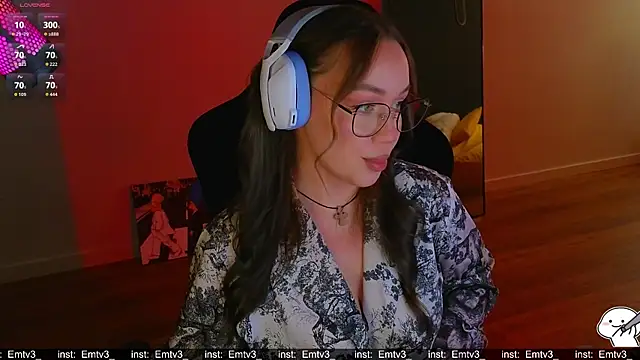 Snapshot of Emili1- chatting on 07/28/26, 11:39 Emili1- online show from 07/28/26, 11:39
