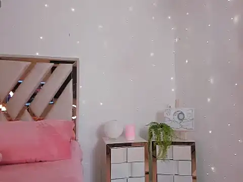  Andyy   online show from 02/20/25, 09:42