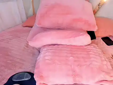  Andyy   online show from 03/16/25, 10:53