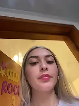 Snapshot of emma_oxford chatting on 01/27/25, 09:11 emma oxford online show from 01/27/25, 09:11