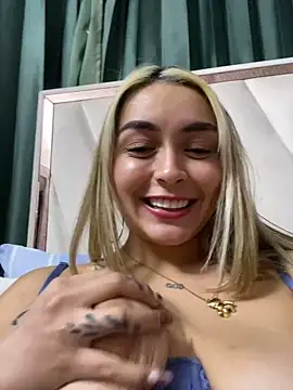 Snapshot of emma_oxford chatting on 02/07/25, 05:52 emma oxford online show from 02/07/25, 05:52