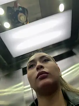 Snapshot of emma_oxford chatting on 03/03/26, 01:23 emma oxford online show from 03/03/26, 01:23