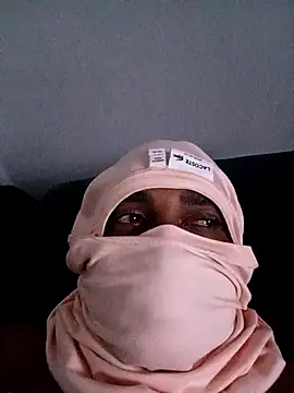 Snapshot of Beto0815 chatting on 02/07/26, 02:59 Beto0815 online show from 02/07/26, 02:59