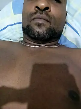 Snapshot of Beto0815 chatting on 02/15/26, 01:13 Beto0815 online show from 02/15/26, 01:13