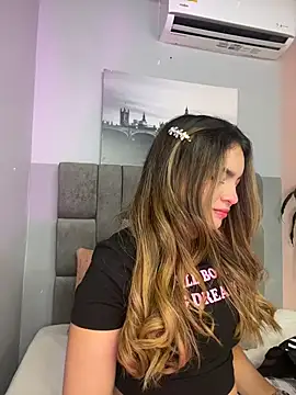 selene tylor  online show from 07/19/26, 08:34
