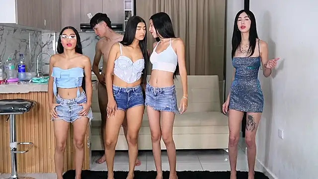 maidengirls online show from 10/22/25, 07:57