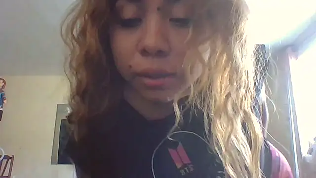 Jennxdolls online show from 01/28/25, 01:38