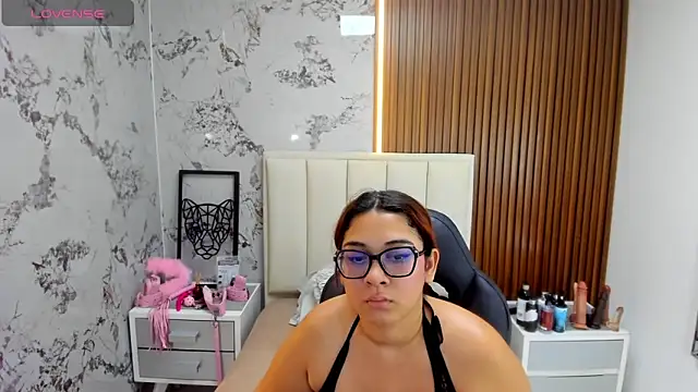 MADISON ROWAN1 online show from 09/09/25, 03:06