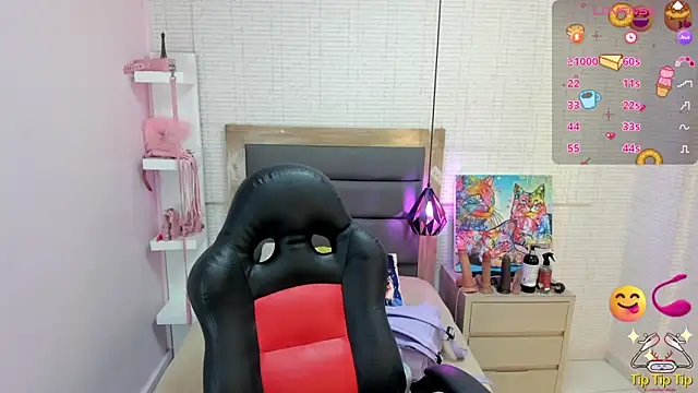 MADISON ROWAN1 online show from 12/17/25, 03:12