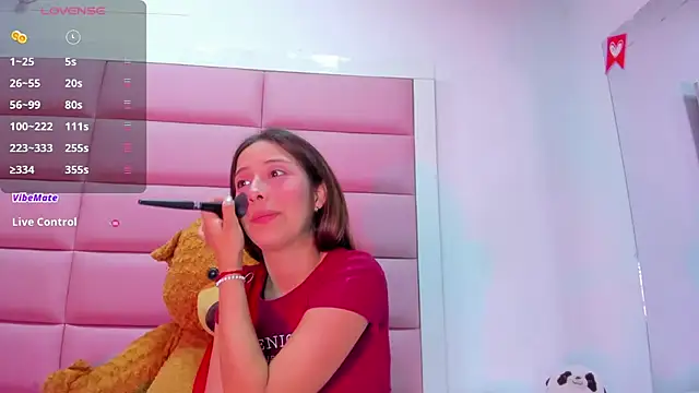 Snapshot of little-Emma chatting on 02/22/25, 03:12 little-Emma online show from 02/22/25, 03:12