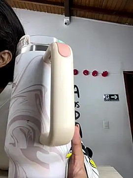 Snapshot of little-Emma chatting on 09/17/25, 03:08 little-Emma online show from 09/17/25, 03:08