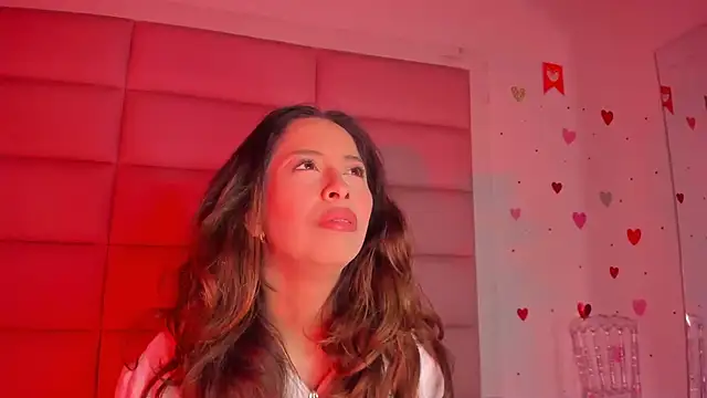 Snapshot of little-Emma chatting on 10/20/25, 12:11 little-Emma online show from 10/20/25, 12:11