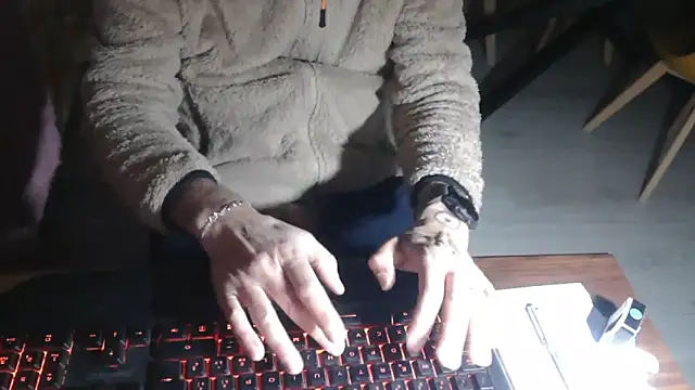 Adri gard online show from 04/05/26, 08:17